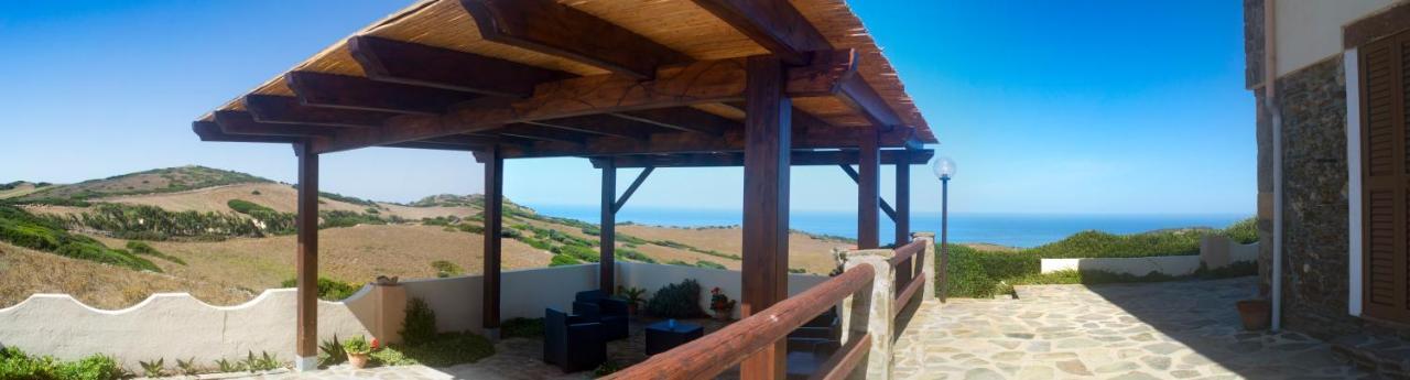 Agriturismo Finagliosu Palmadula Bagian luar foto