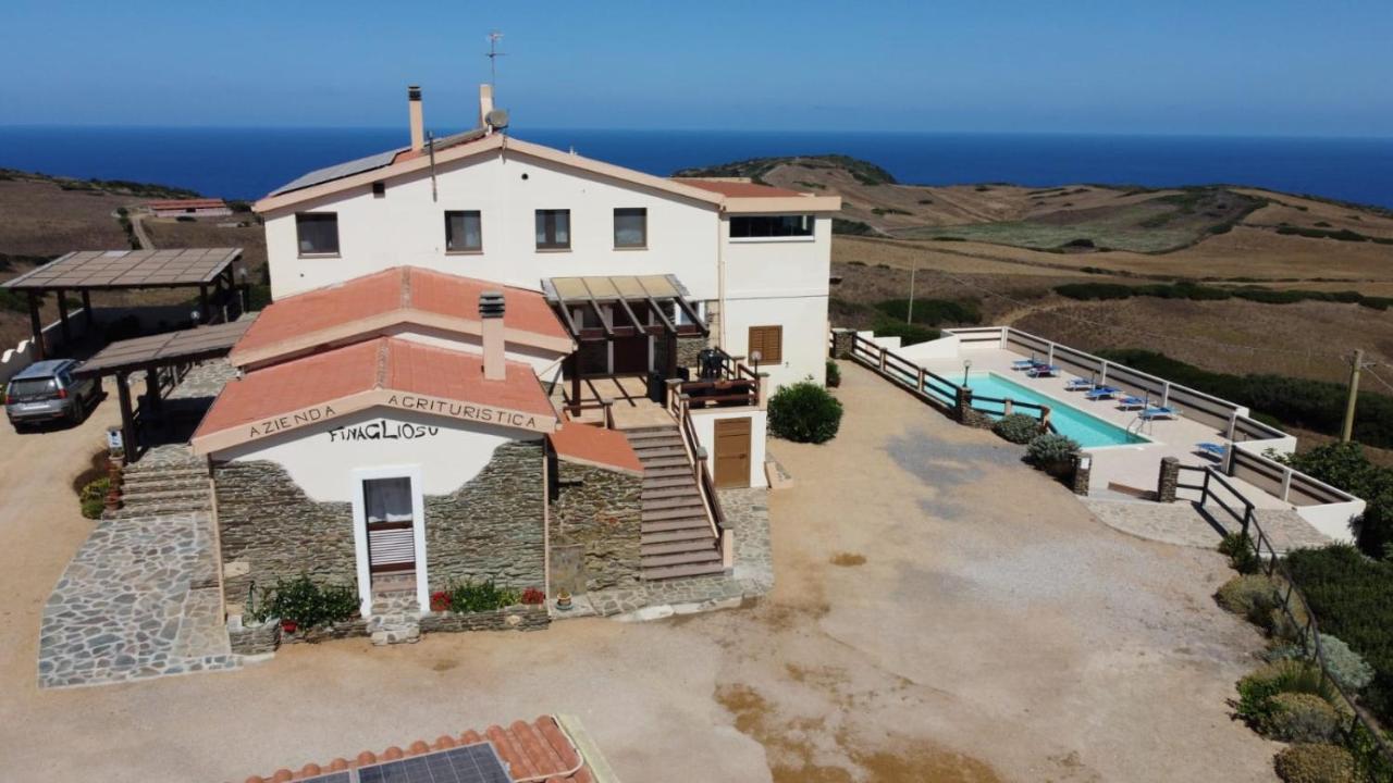 Agriturismo Finagliosu Palmadula Bagian luar foto