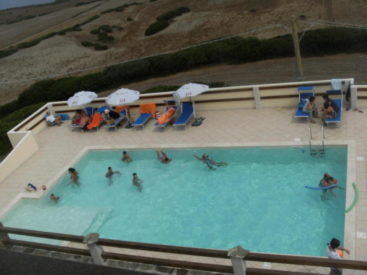 Agriturismo Finagliosu Palmadula Bagian luar foto