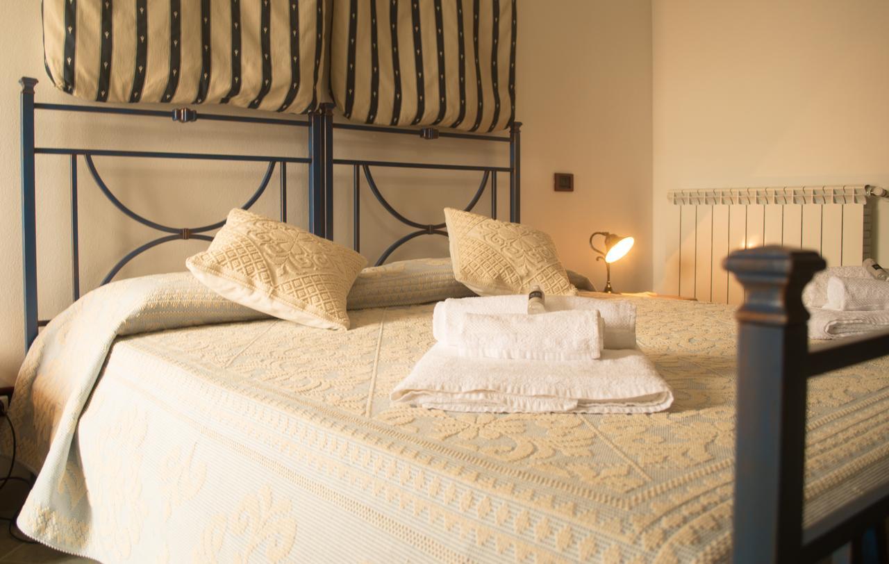 Agriturismo Finagliosu Palmadula Bagian luar foto
