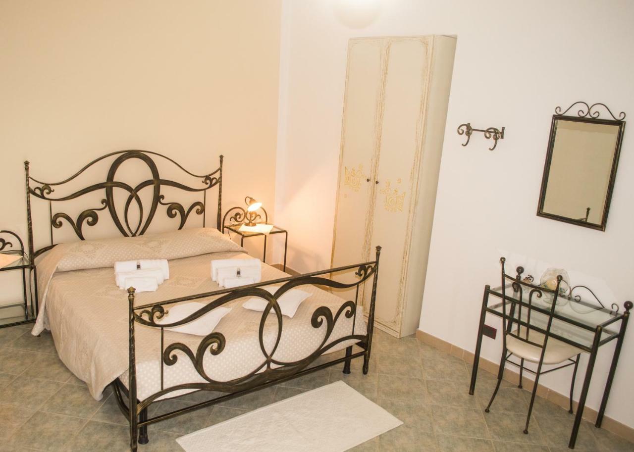 Agriturismo Finagliosu Palmadula Bagian luar foto