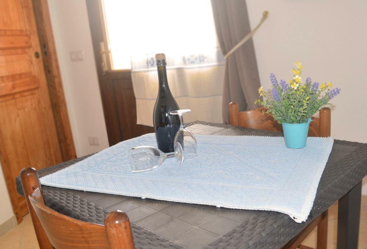 Agriturismo Finagliosu Palmadula Bagian luar foto