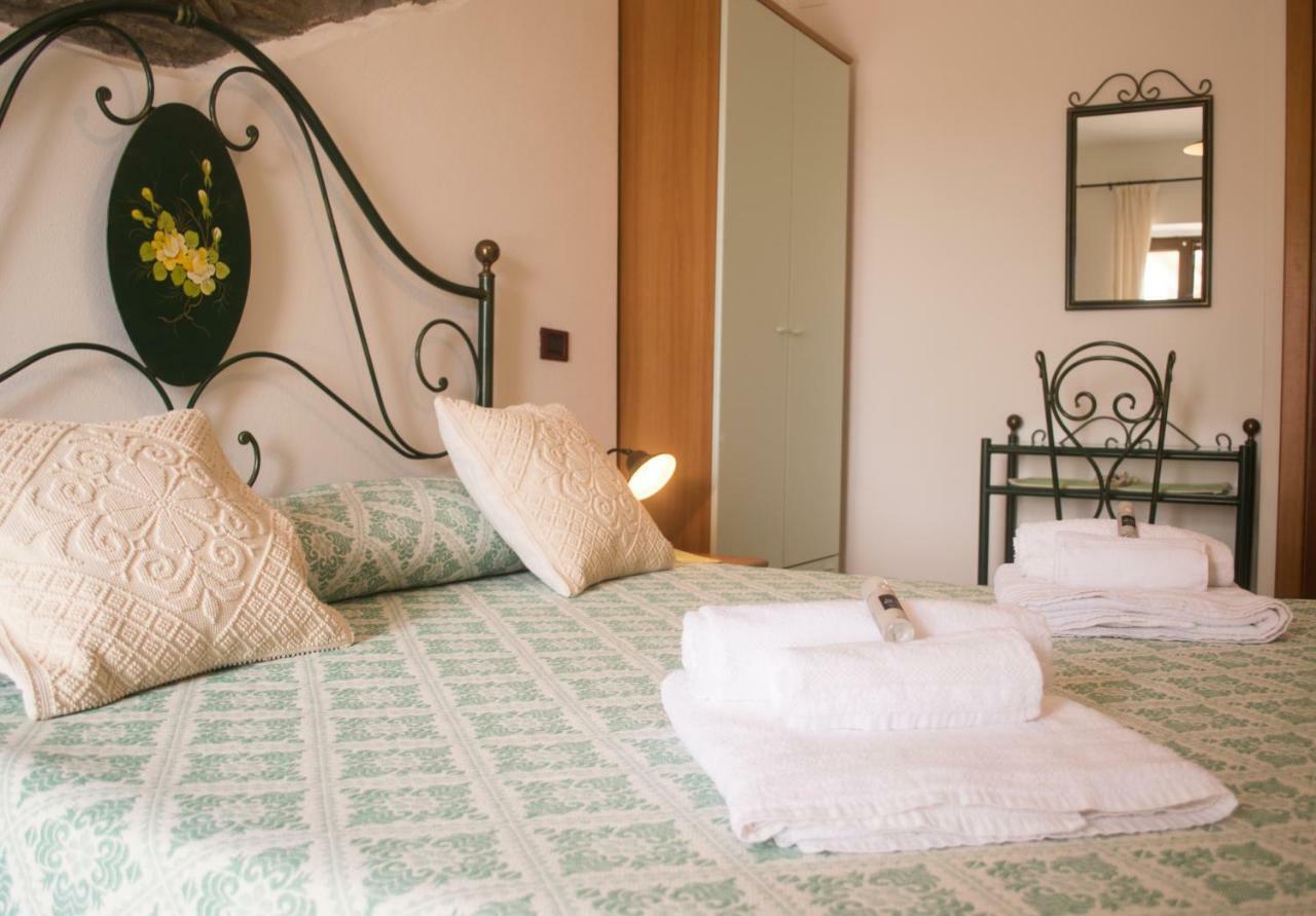 Agriturismo Finagliosu Palmadula Bagian luar foto